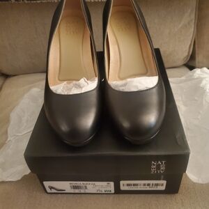 Naturalizer Black Leather Heels